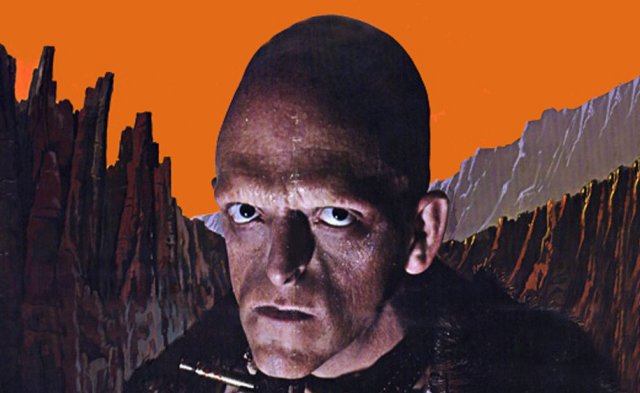 Actor Michael Berryman joins Chris Grosso for a conversation around the gift of light, the masks we all wear, and how the horror genre connects to social consciousness.