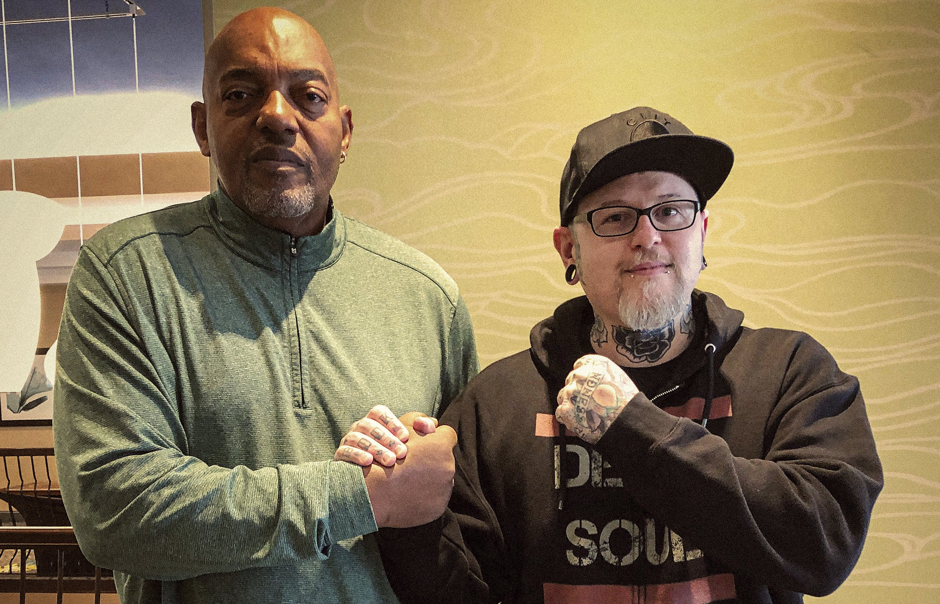 Horror icon, Ken Foree, joins Chris to discuss his legendary acting career, African Americans in cinema, helping his mom with yoga, and facing discrimination.